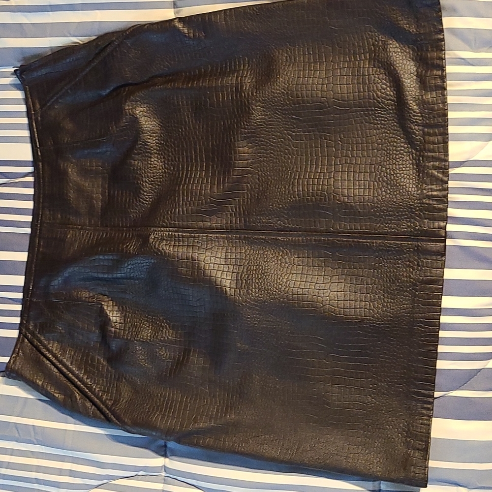 Liz Claiborne leather skirt